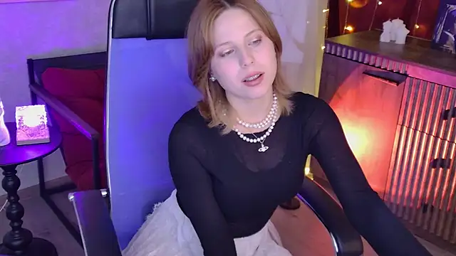VivienneHebert's Live XXX Chat