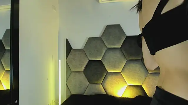 Онлайн чат XXX Cloy_Areo