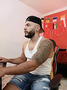 Mike_savage3 Adlı Modelin Canlı XXX Sohbeti