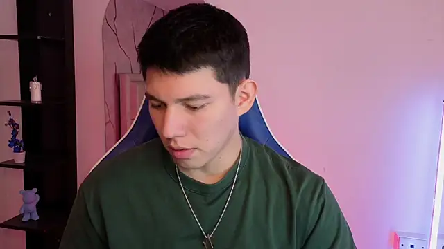 JamesCr_'s Live XXX Chat