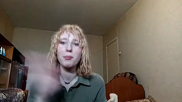 XXX chat uživo modela CuteLittleAngel