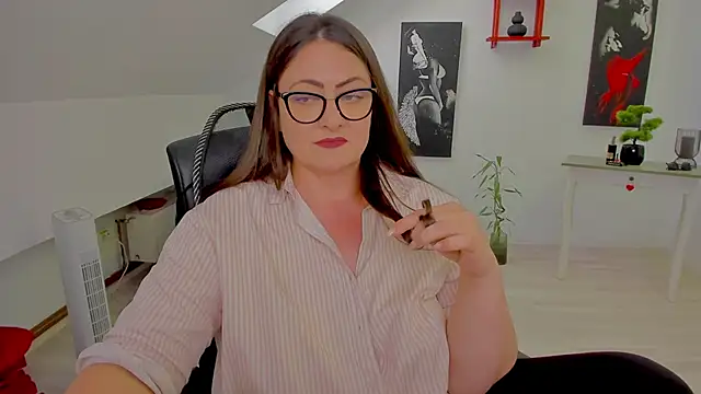 Chat XXX en directo de MistressDarrah
