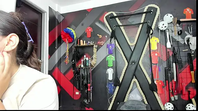 Chat XXX ao vivo de SUBMISSION_BDSM