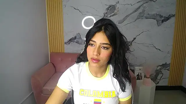 צ'אט XXX בשידור חי של HotStreawberry_ch