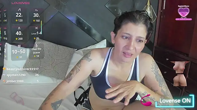 צ'אט XXX בשידור חי של mistress_flame