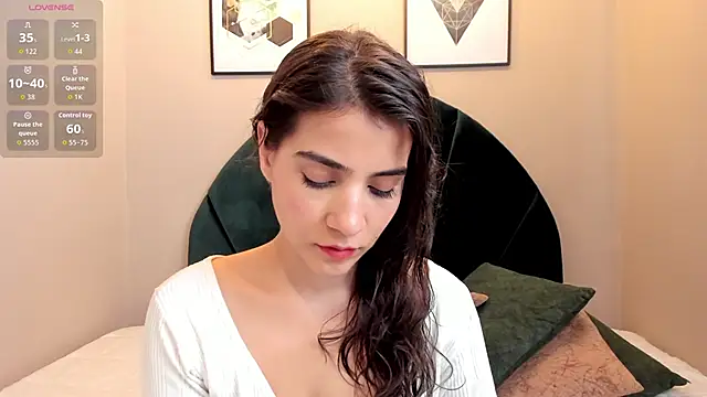 צ'אט XXX בשידור חי של Miranda_doll_