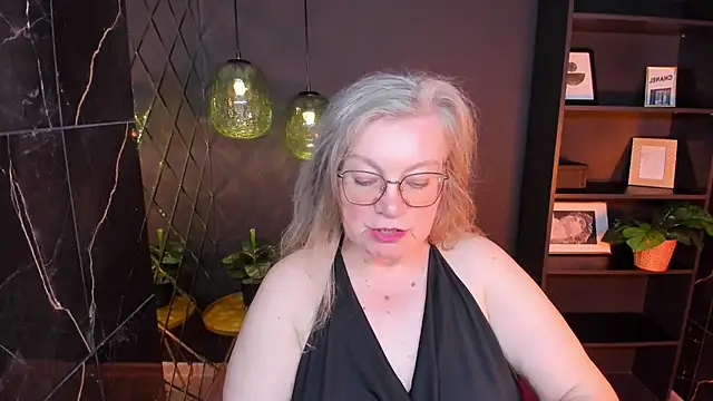 NataliMellow's Live XXX Chat