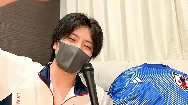 CHROME-kun925 live XXX chat