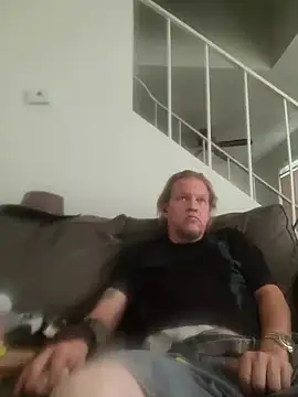 yourMasterisBored Chat XXX live