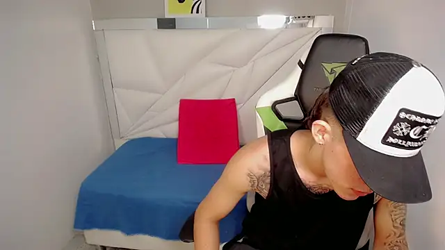 Chat XXX en directo de Delaware_