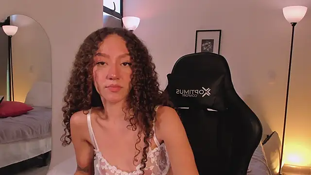 ChloeMoreti Live XXX-Chat