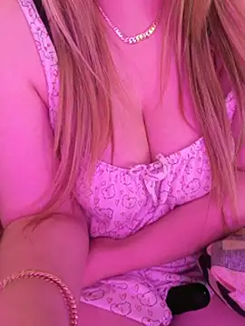 Quen_amora Adlı Modelin Canlı XXX Sohbeti