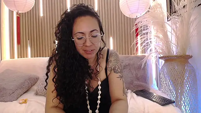 Velvet_Curly's Live XXX Chat