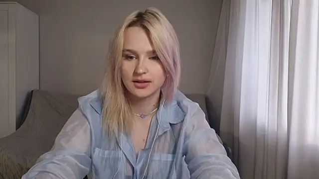 Živý XXX chat BloomMoon