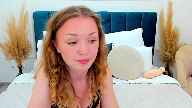 Chatroom XXX en direct de VirginOlly