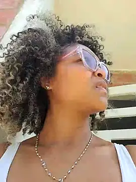 BiiancaEstradaa's Live XXX Chat