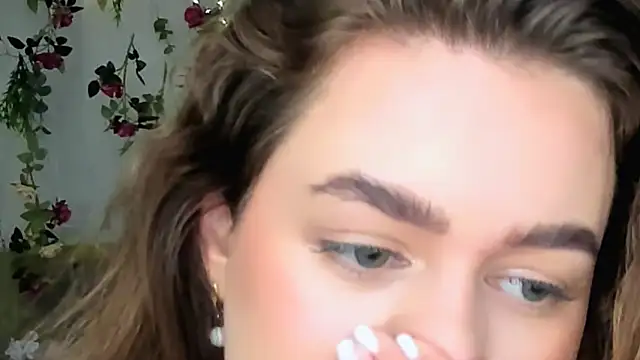 MiracleCurly Live XXX-chat