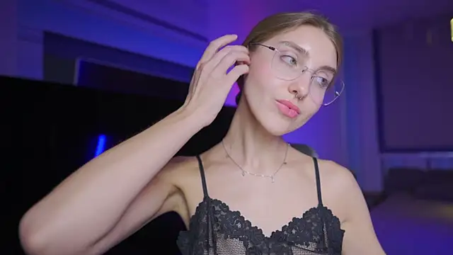 XXX chat uživo modela CassiaBlade1