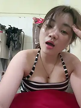 XXX chat uživo modela Pinks_cool
