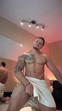 MassimoWalton2's Live XXX Chat