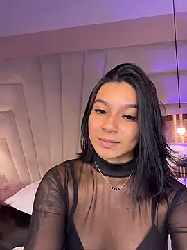 AlyssaRayn Live XXX chat