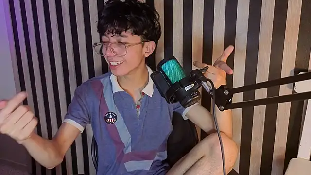 Twink_Sebas7's Webcam Show