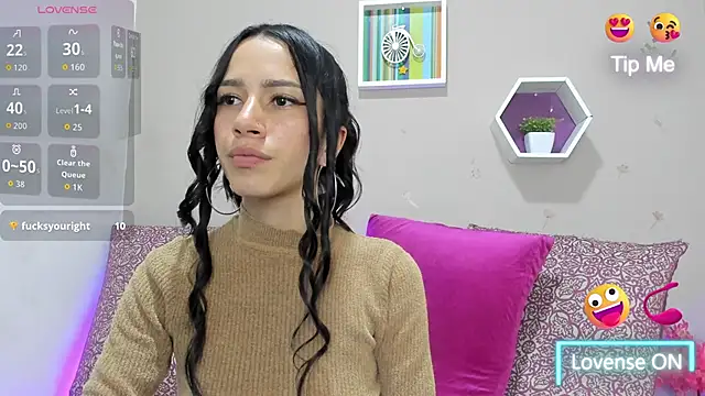 Chat XXX en directo de Laskhmi_