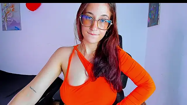 Laura_Ivy Adlı Modelin Canlı XXX Sohbeti