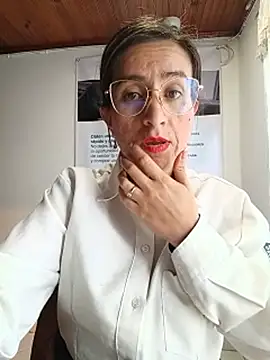 Pertunjukan Kamera Web Valentina--1