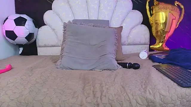 _MiaBrown_'s Live XXX Chat