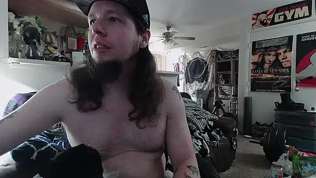 biggerisbetter12's Live XXX Chat