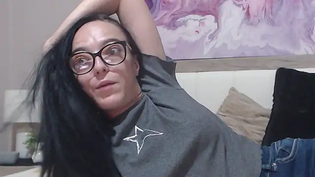 Chat XXX en directo de IzabelllNoir