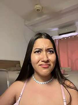 Nhefertary Chat XXX in diretta