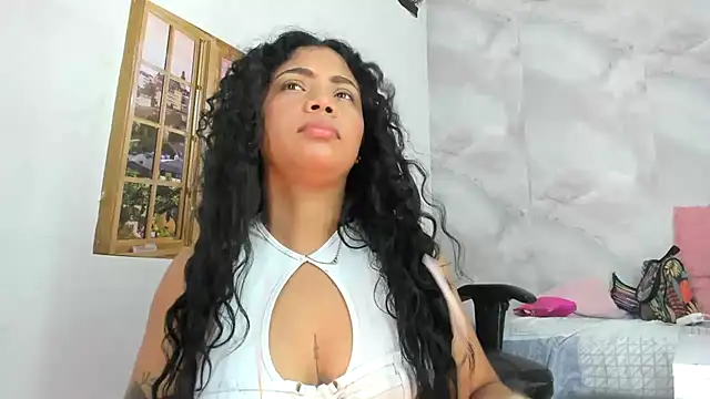 EllyBloom Live XXX-chat
