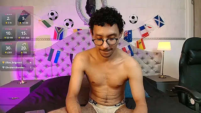Chat +18 de Twunk_miguel ao vivo