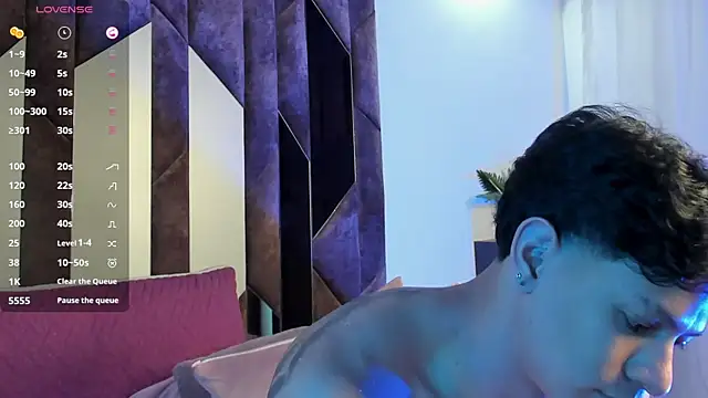 Chat XXX ao vivo de TonyPetrovjs