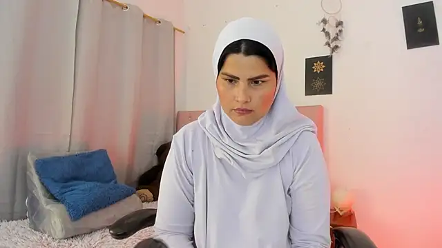 Czat XXX na żywo – AishaAmin_