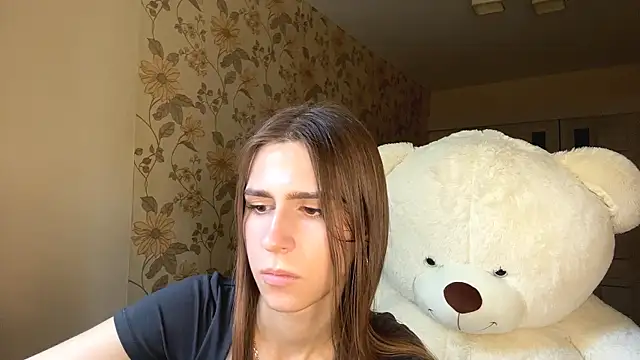 ZaraGuyette Chat XXX in diretta
