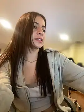 Hanna_Cruz_ Adlı Modelin Canlı XXX Sohbeti