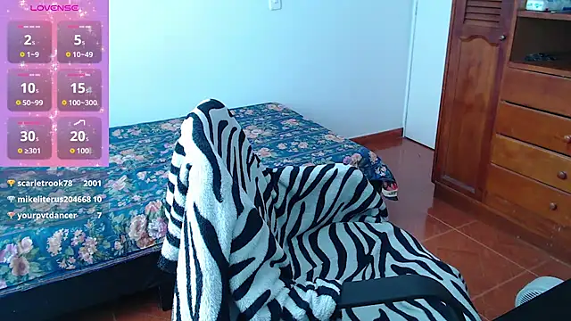 Dalia_64's Live XXX Chat