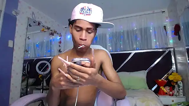 Santy_bigcock_01 webcam show