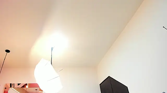 Sarah__Moonx Adlı Modelin Canlı XXX Sohbeti