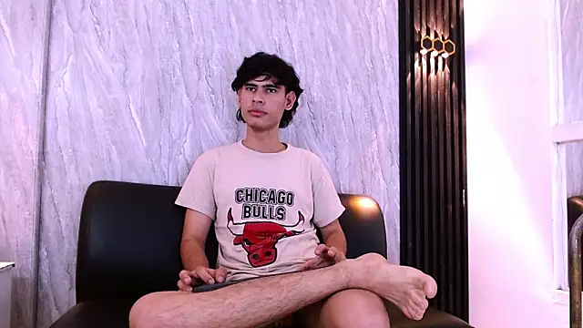 צ'אט XXX בשידור חי של Kevin_Brooks1