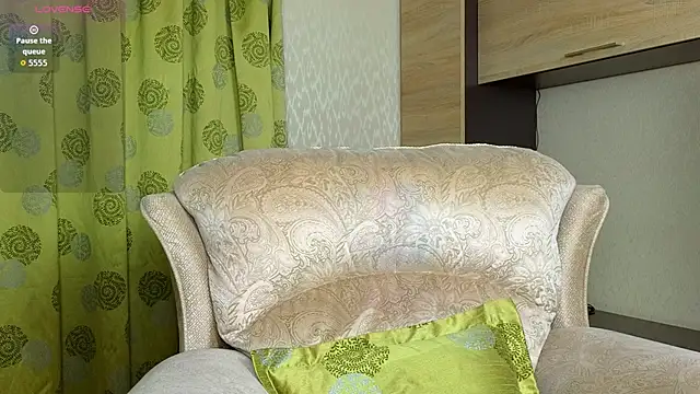 Cowell_Adelina – Naživo XXX chat