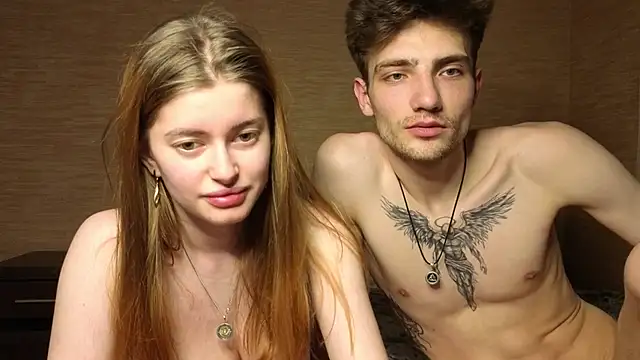 Онлайн чат XXX EmiliaCouple
