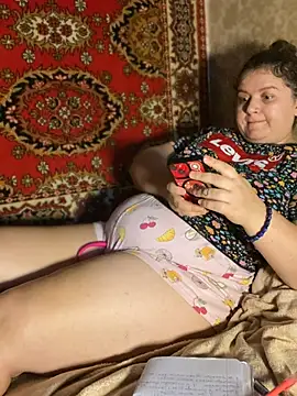 Nenssy555 – Naživo XXX chat