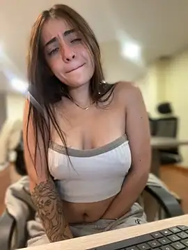 แชท XXX สดของ Hanna_Cruz_