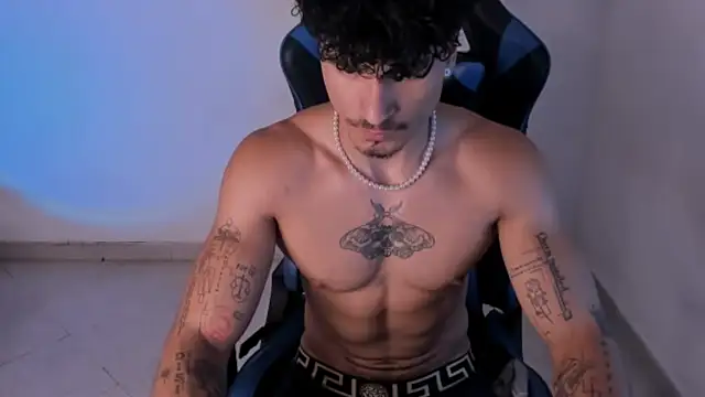 Thomas_Fit1's Live XXX Chat