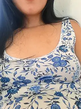 Ally-cutee's Live XXX Chat