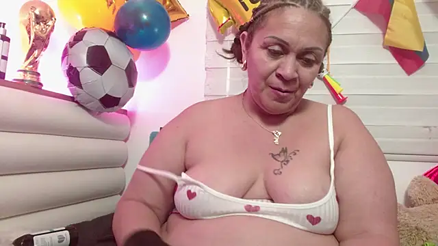 scarlettbooty XXX чат на живо